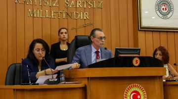 CHP’li Beşikçioğlu’ndan biri rol arkadaşına 5 skandal atama